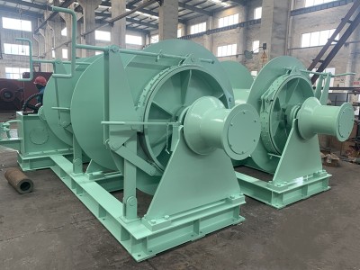 Hydraulic Marine Crane - Image 4